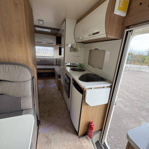 MOTORHOME 6 BERTH PLUS £60K INSTANT WINS - Image 5